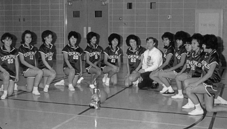 Grandin College girls’ basketball team, Northwest Territories. One Grandin student wrote in the school newsletter, “At Grandin, Education comes first.” Although students could participate in school sports teams, “if you are behind in your school work, you are forced to quit your sports.” Deschâtelets Archives.